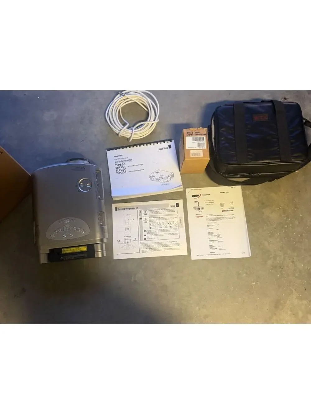 Toshiba TLP261 3LCD Projector Document Camera Spare Bulb Bag Untested